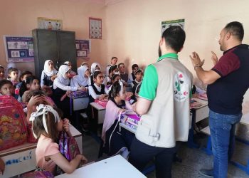 بادرات التجهيزات المدرسية للطلاب