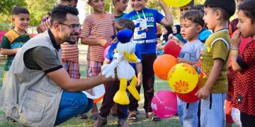 مبادرة إقامة المهرجانات للاحتفاء بالأطفال الإيتام وتقديم الدعم